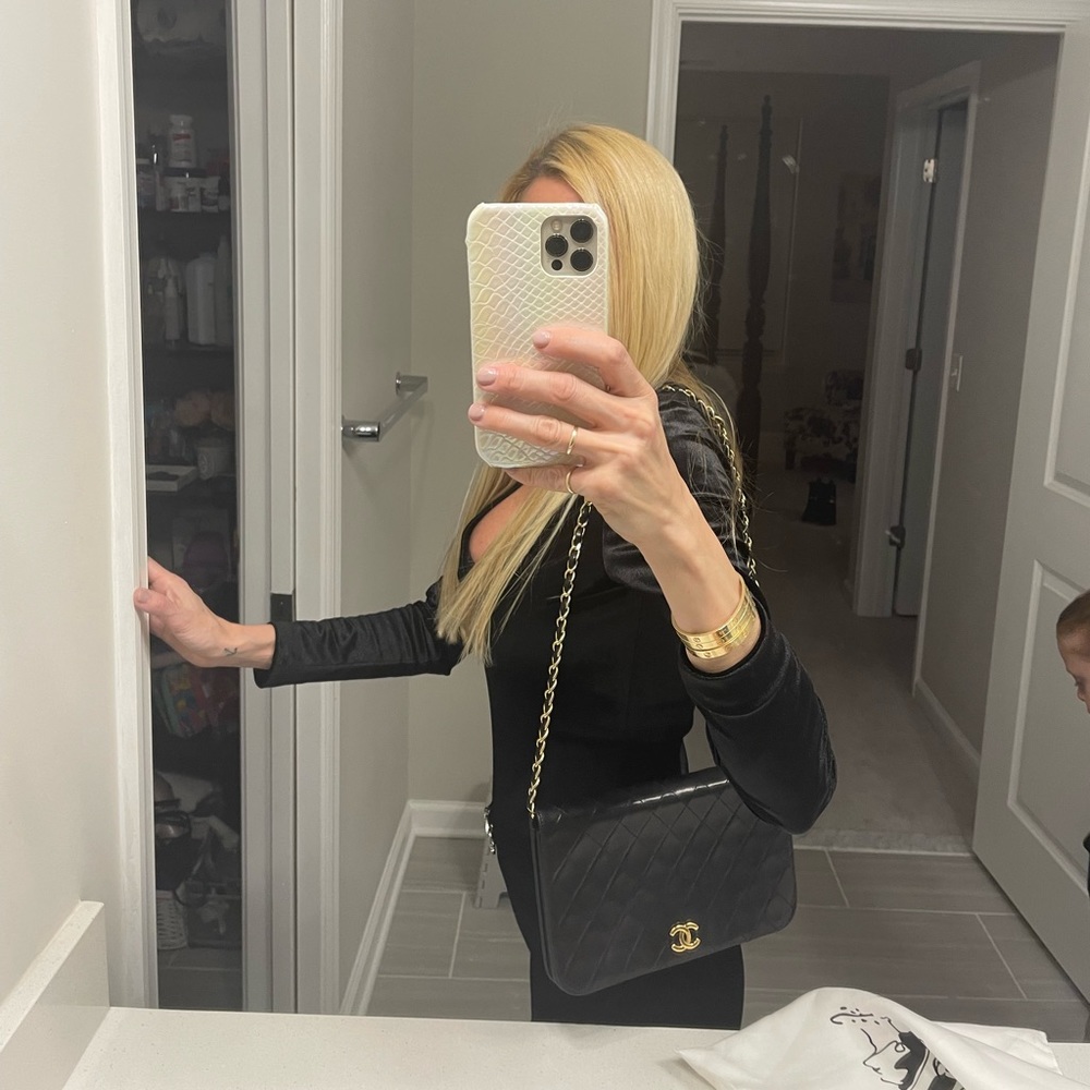 Vintage lamb skin CHANEL bag - Picture 5 of 9